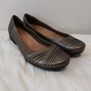 Clarks Bendables slip ons flats loafers leather 9